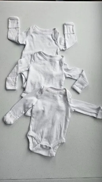 3-Pack White Long-Sleeved Onesie Bundle, with Foldable Ends, Organic Cotton, Baby Gap. 0-3M, Kids 3 Month (0-3M)