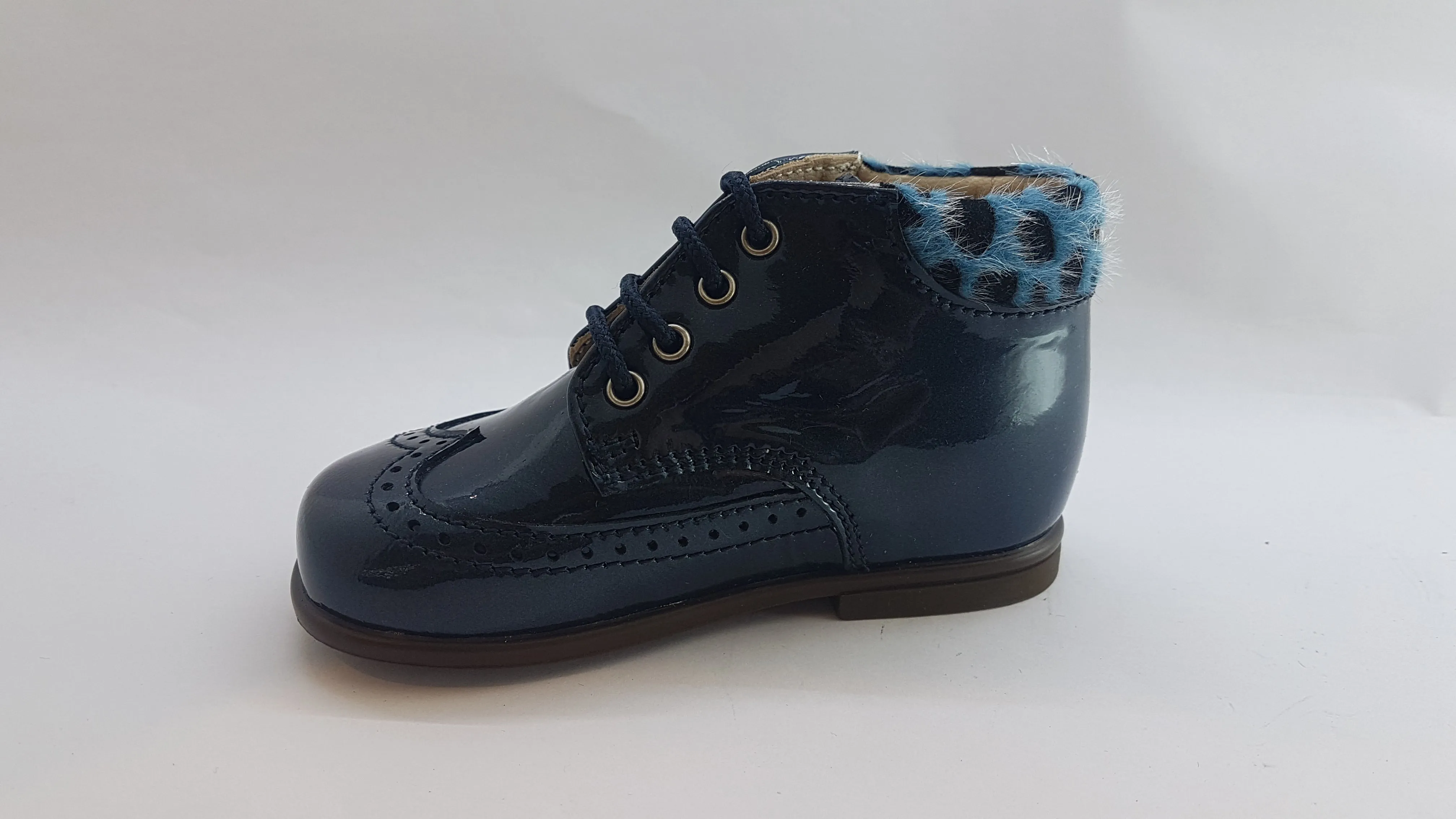 Beberlis Navy Patent Fur Trim Print Baby Booties