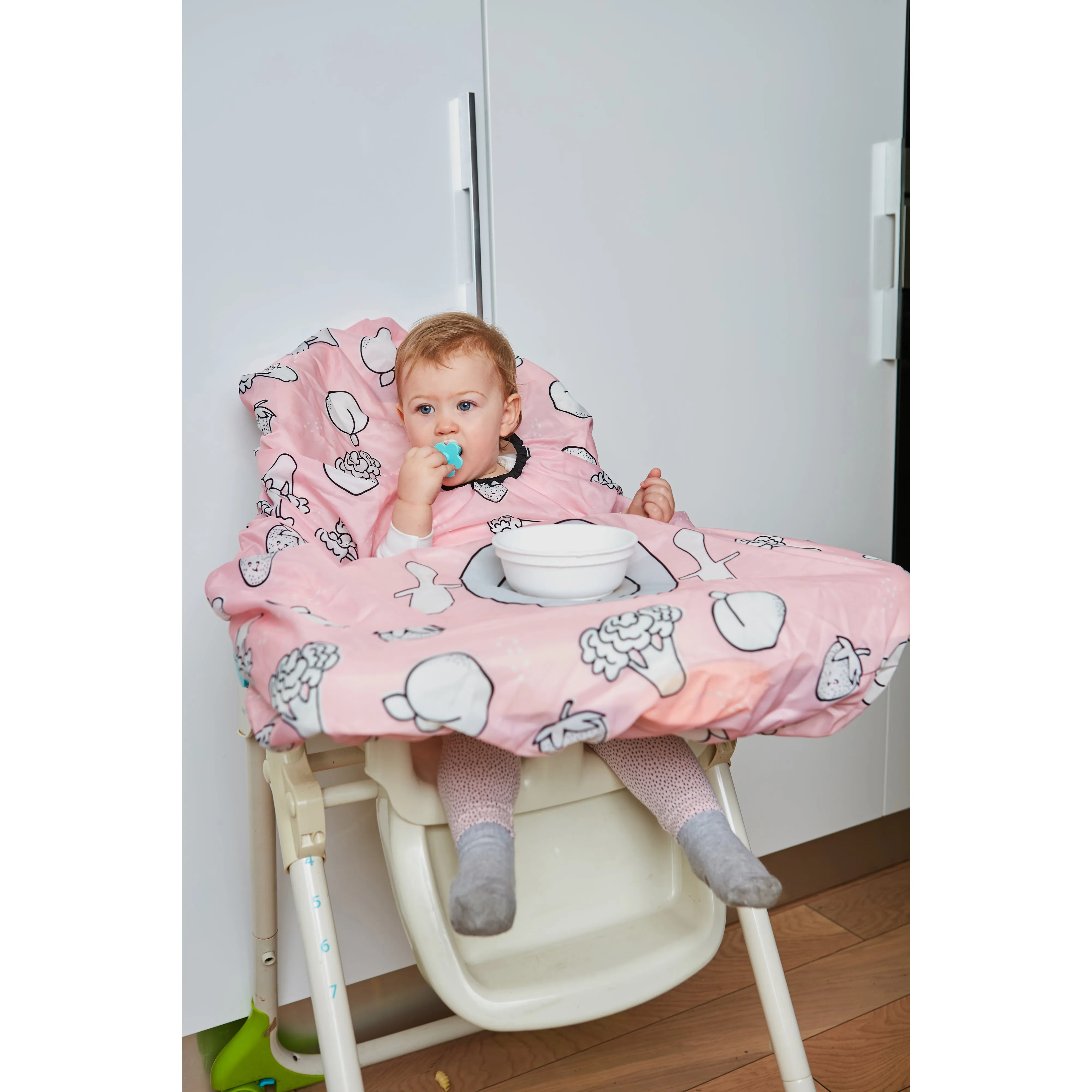 Grabease Allover Bib Blush