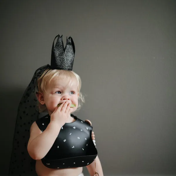 Mushie Silicone Baby Bib Black Numbers