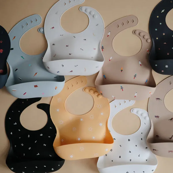 Mushie Silicone Baby Bib Black Numbers