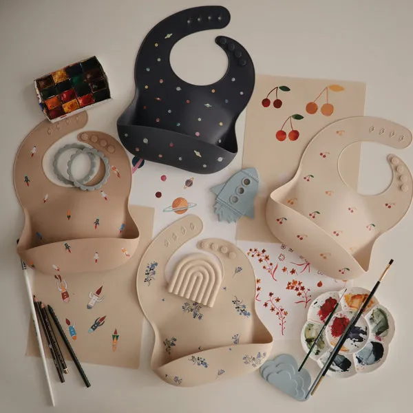 Mushie Silicone Baby Bib Planets