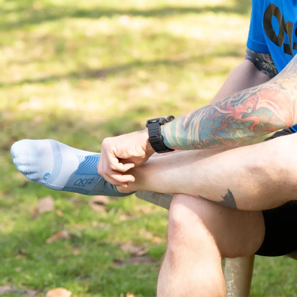 OS1st Thin Air No Show Black Socks (Unisex)